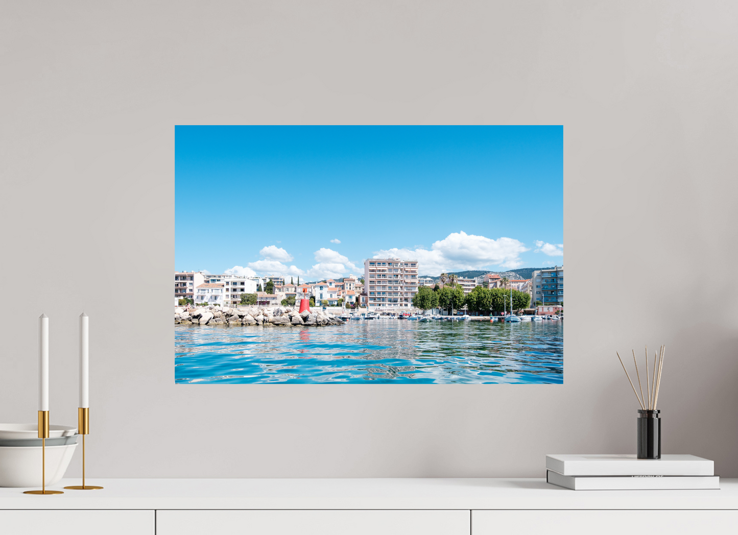 Photographie de Toulon prise depuis la mer