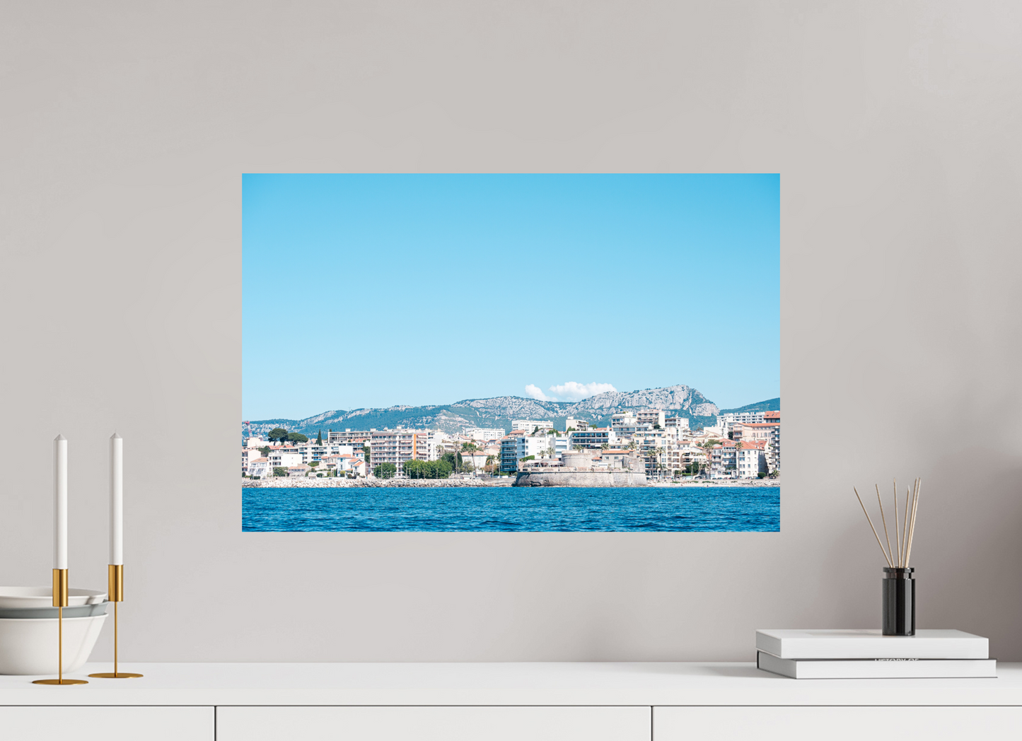 Photographie de Toulon prise depuis la mer