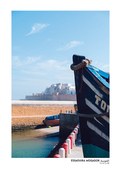 Sarah Varlet - Photo Affiche Poster - Décoration - Maroc - Voyage - Essaouira - Medina - Barque - Carte Postale