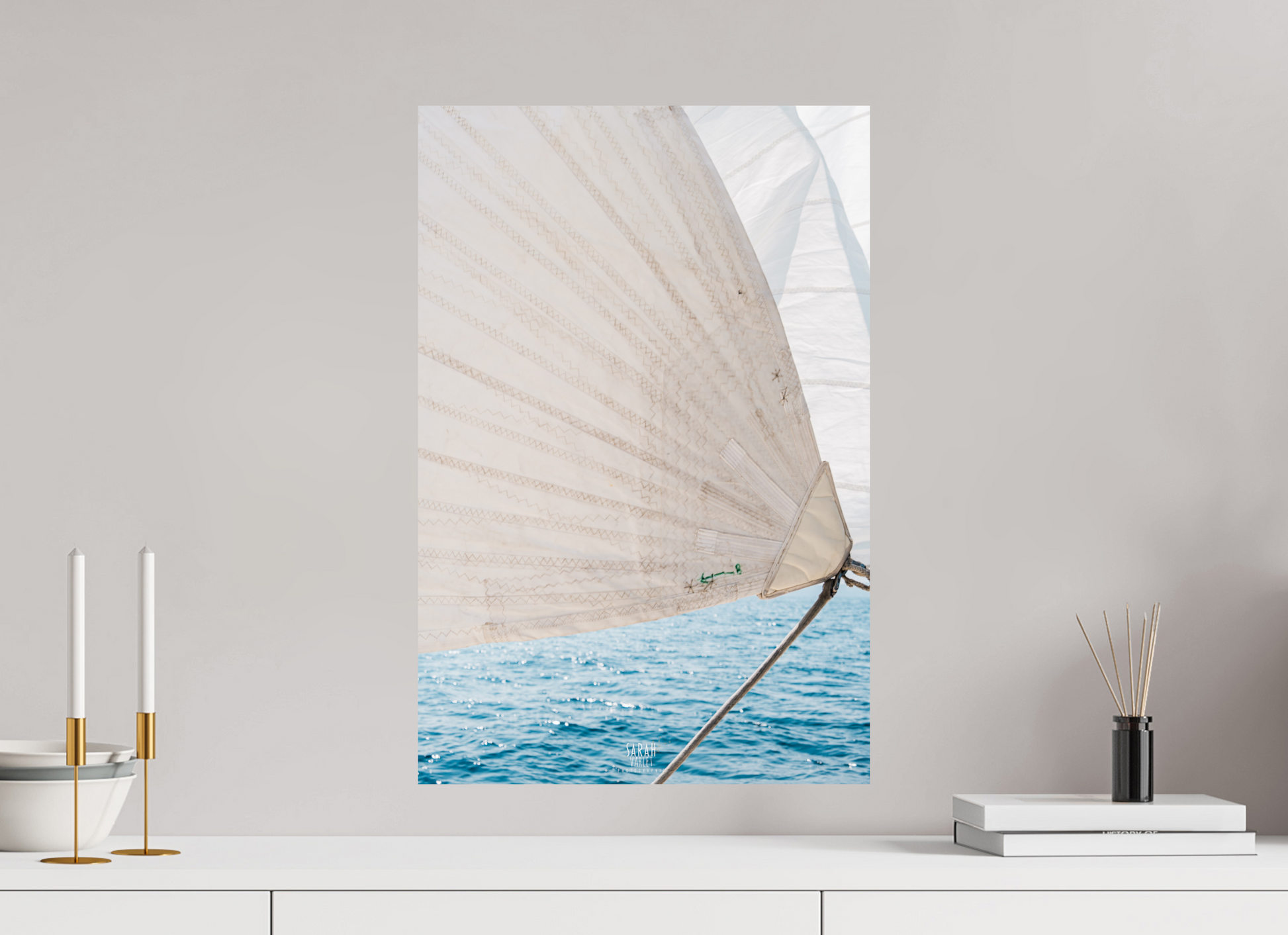 Photo minimaliste de Sarah Varlet Voile sur un bateau