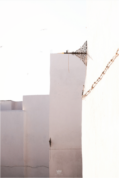 Photographe Sarah Varlet Décoration Print Affiche Poster Essaouira Maroc Rue Blanc Minimalisme Mellah